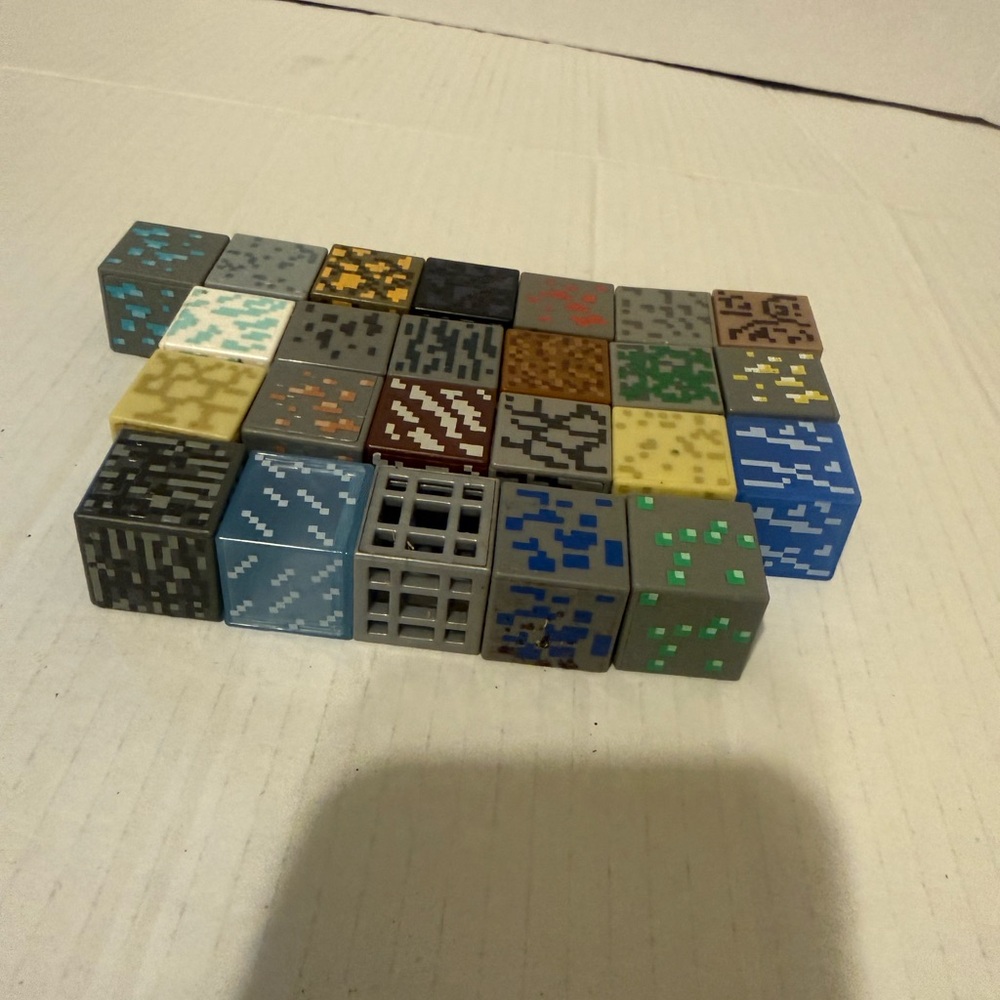 Minecraft Periodic Table Of Elements 24 Blocks Loose OOB Mattel Mojang